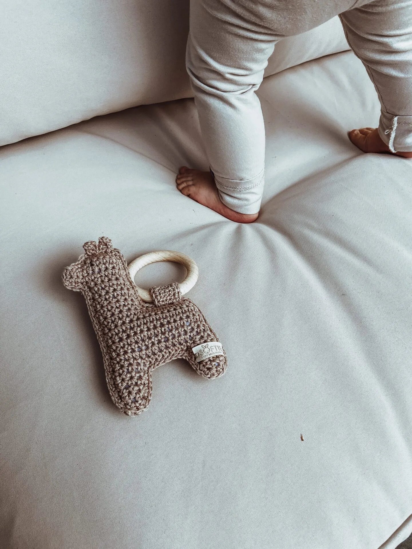 Alpaca rammelaar • Softiebaby musthaves