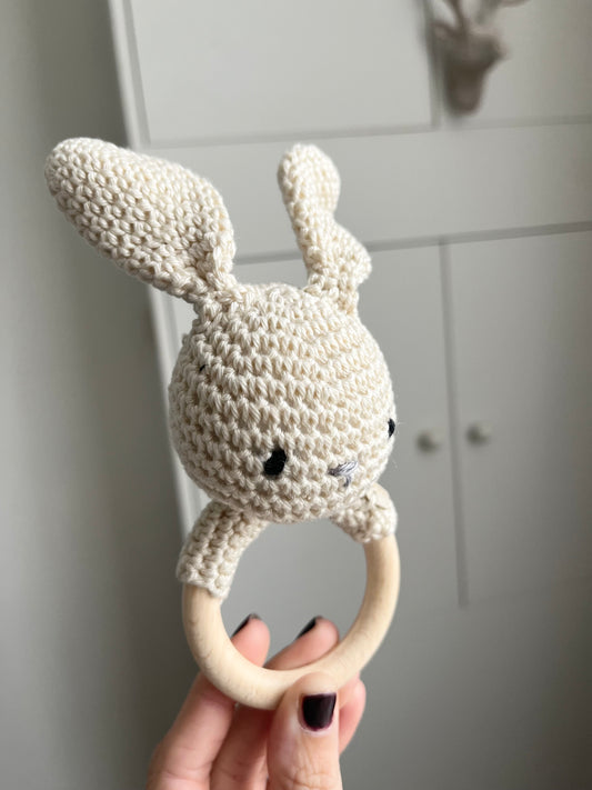 Konijn rammelaartje • Softiebaby musthaves