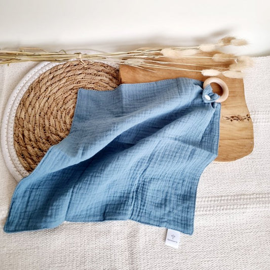 Knuffeldoekje met drukknopje blauw • Rammelaartje