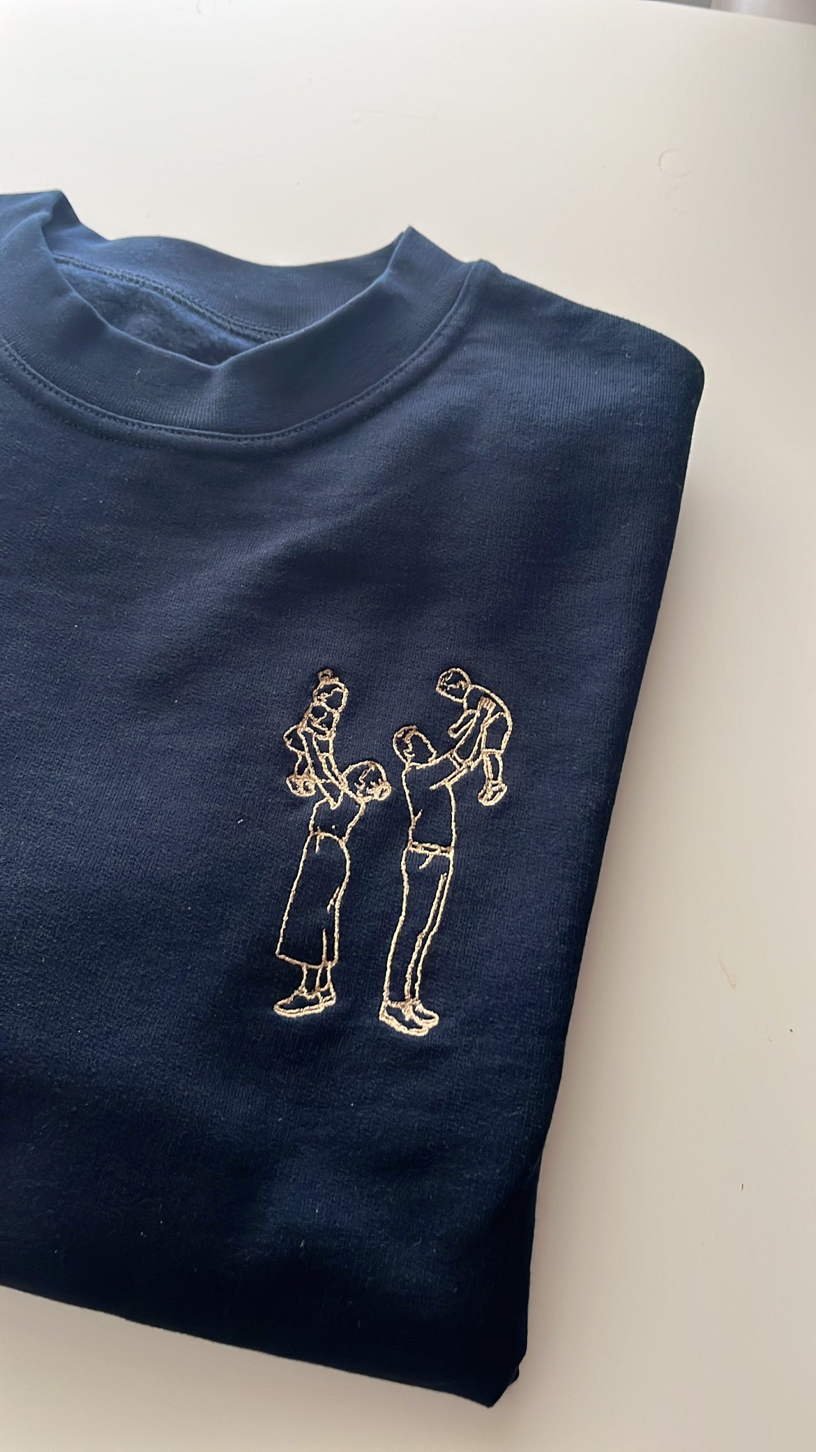 Crewneck sweater met lijntekening (man) • liefgemerkt